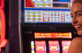 obor128 mobile app interface showing live blackjack table on Android device